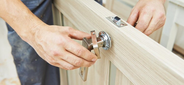 interior door repair Alafaya